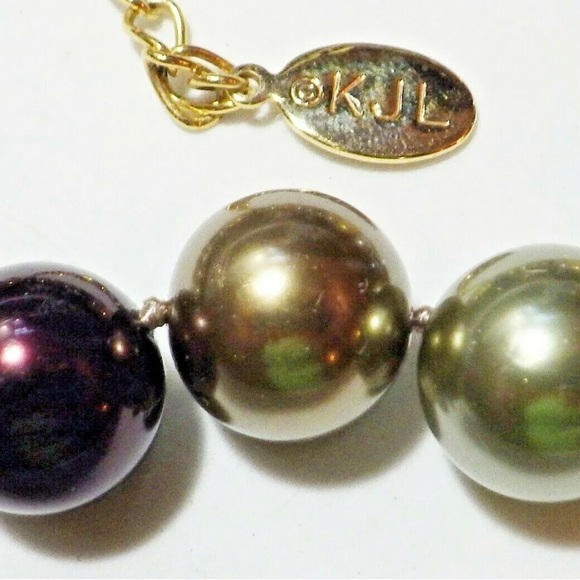Signed KJL 2009 Stately Large MultiColor Glass Pearl Hand-Knotted Necklace 22.5" - Picture 2 of 3